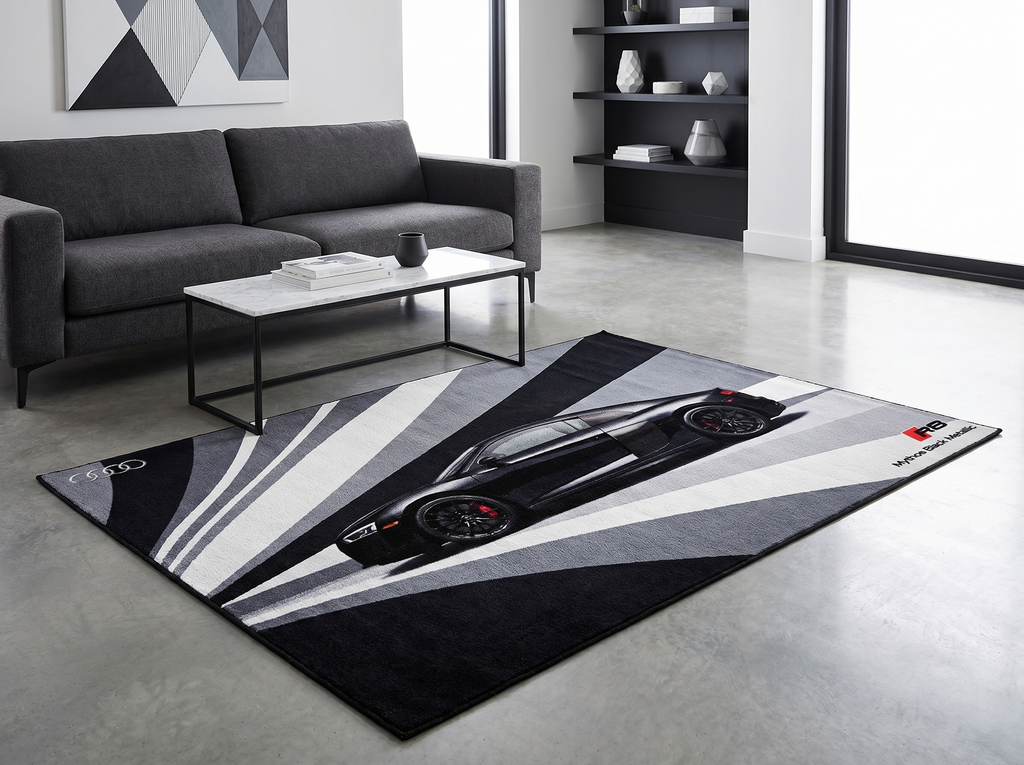 Audi R8 — Mythos Black Metallic